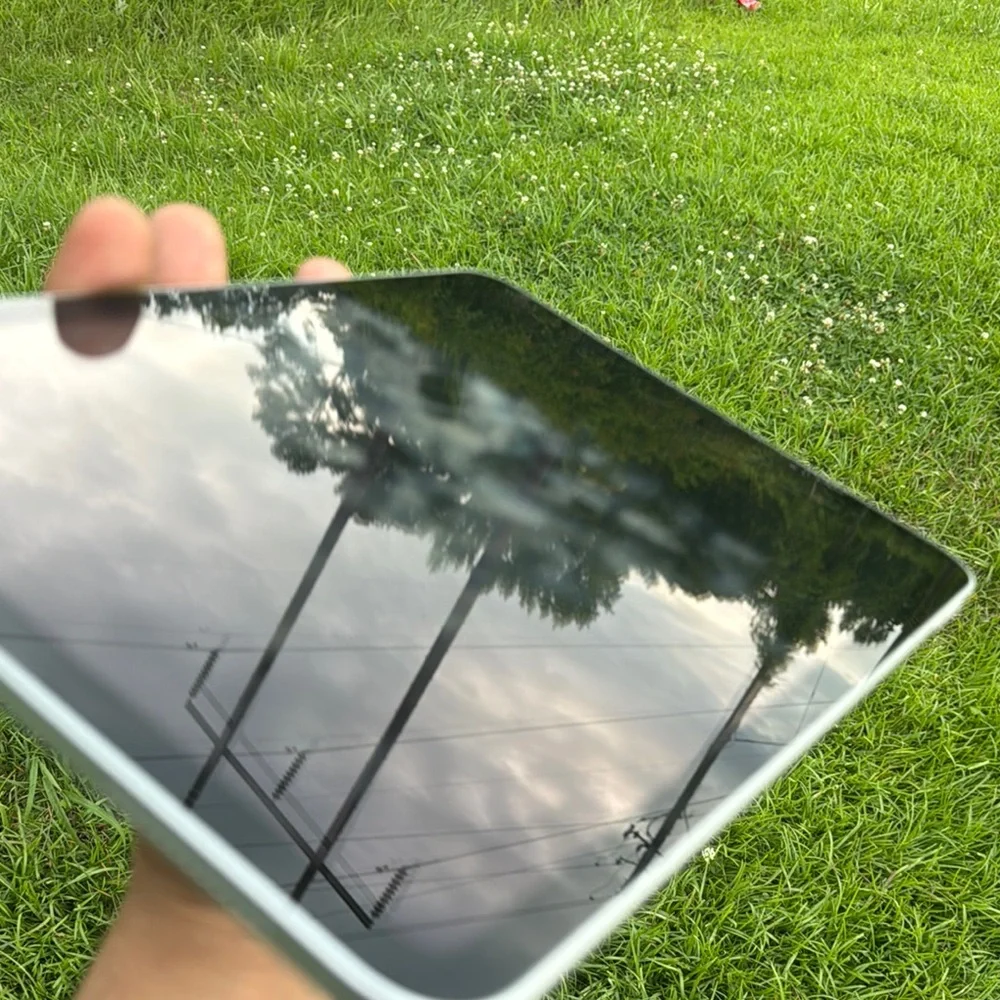Apple discover elegance